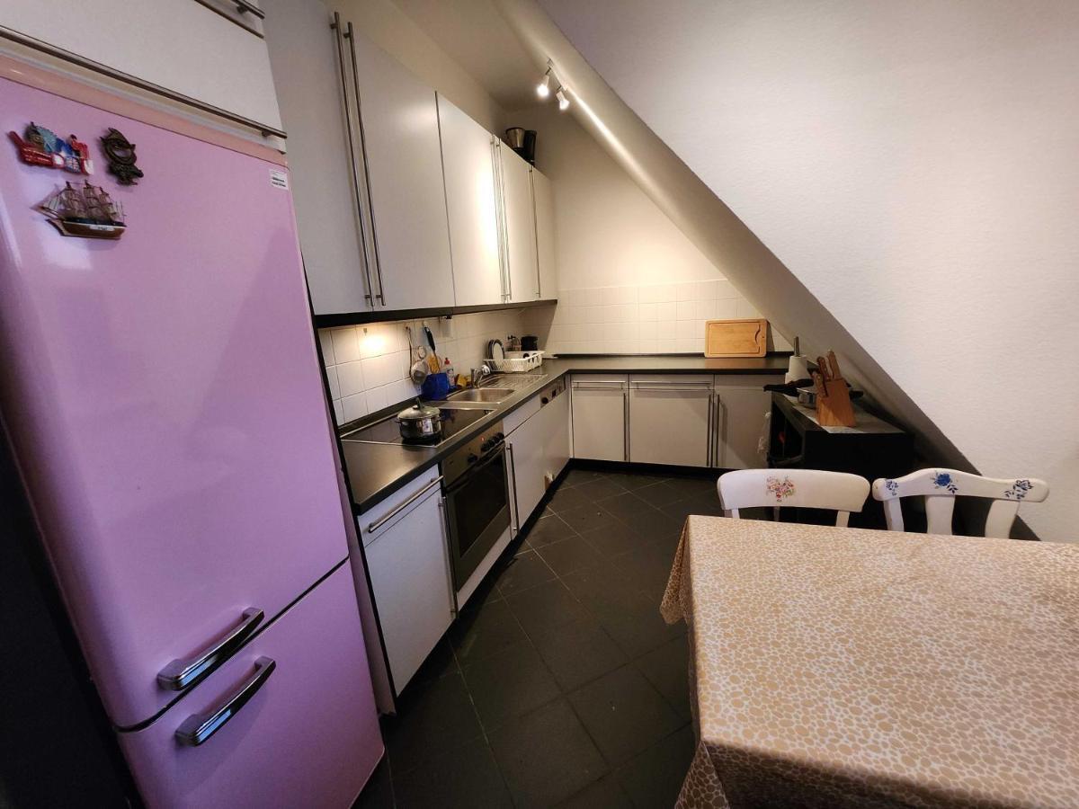 One Private Room Available In A Two Room Apartment In Tegel, Берлин Экстерьер фото
