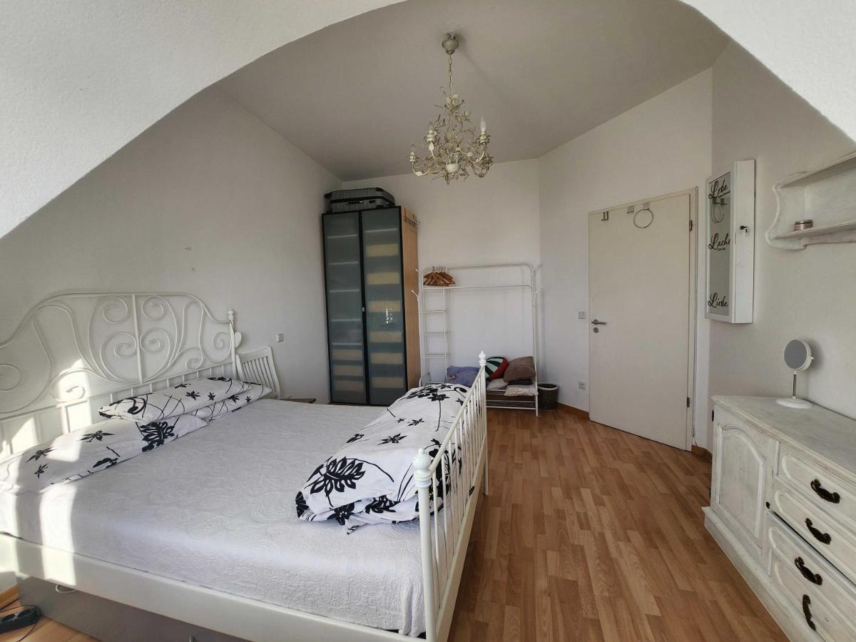One Private Room Available In A Two Room Apartment In Tegel, Берлин Экстерьер фото